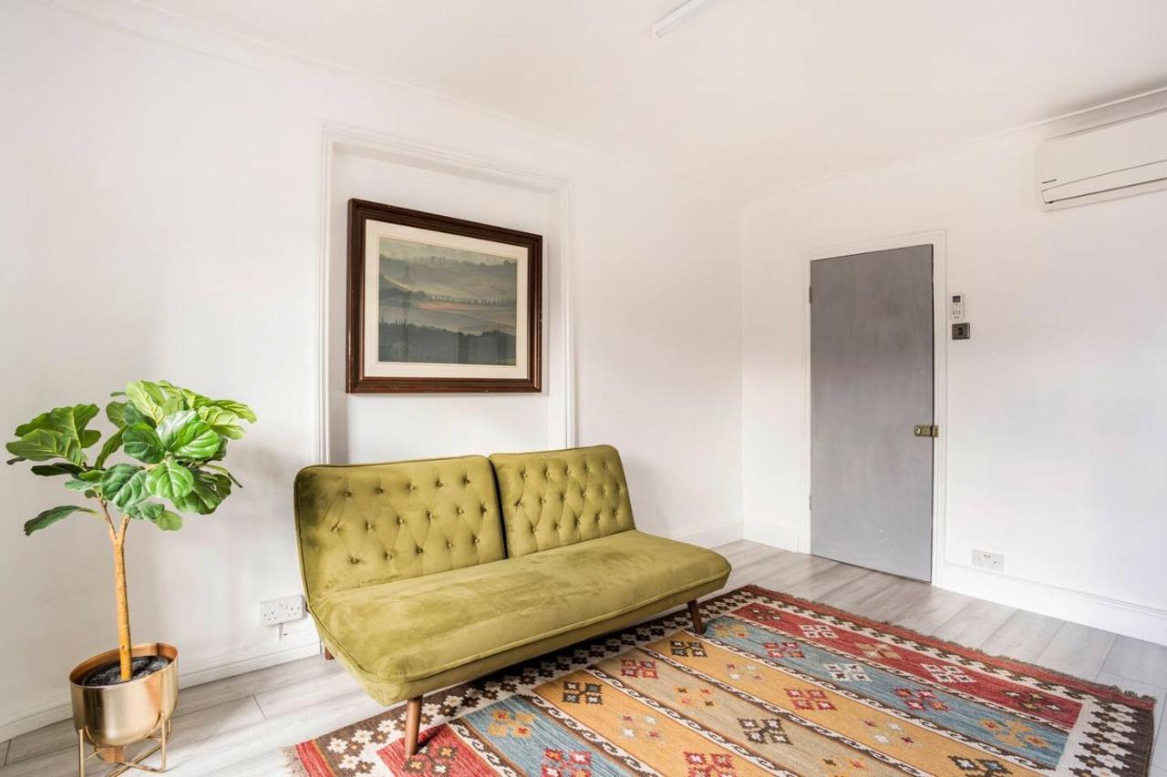 Victorian Style Apartment W/ Four-Poster Bed In Camden Town Londres Extérieur photo