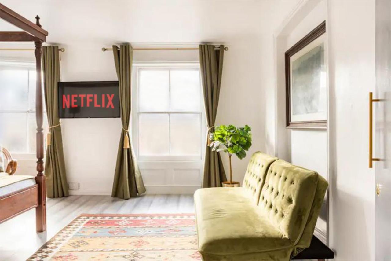 Victorian Style Apartment W/ Four-Poster Bed In Camden Town Londres Extérieur photo